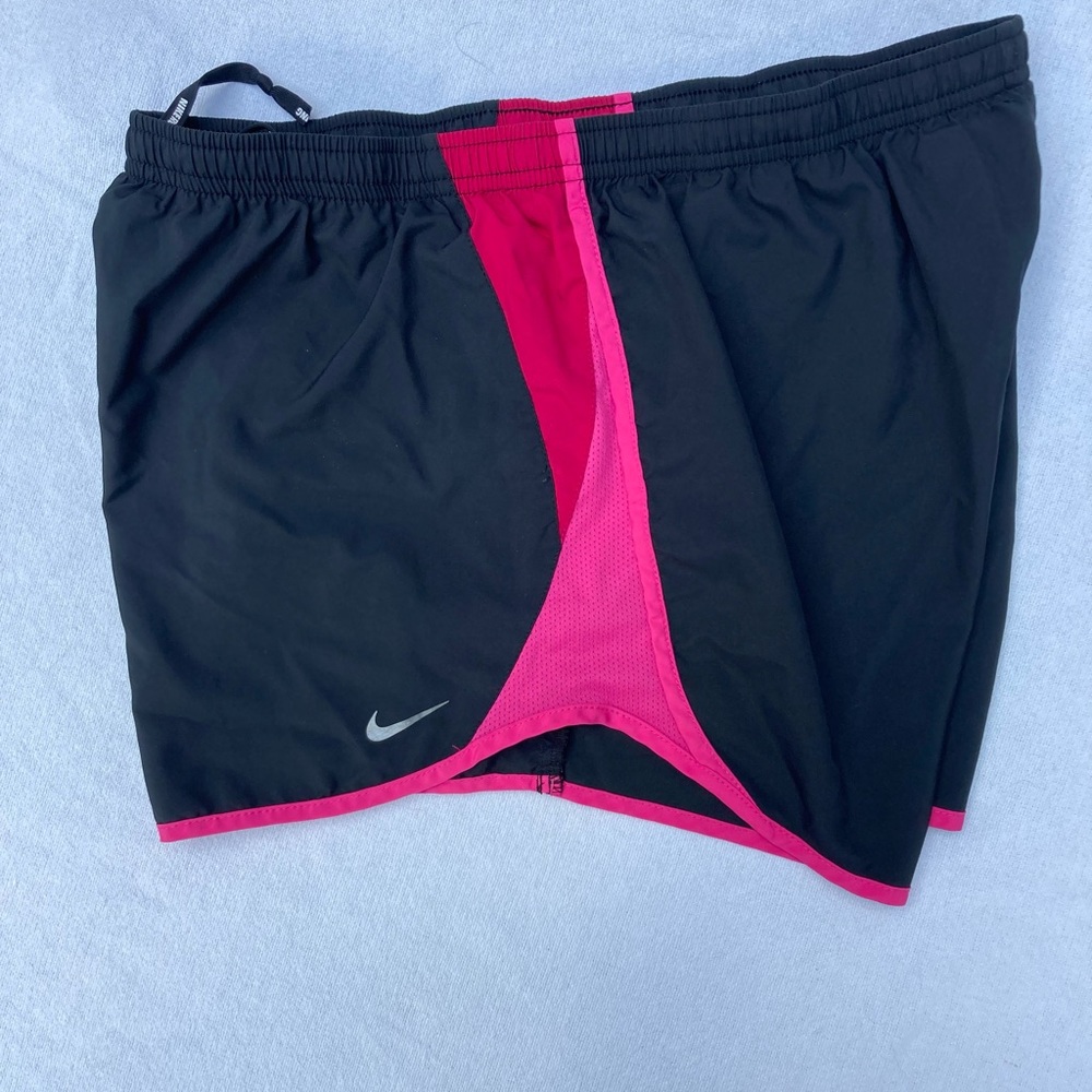 Nike Running  Works Shorts - Picture 2 of 4